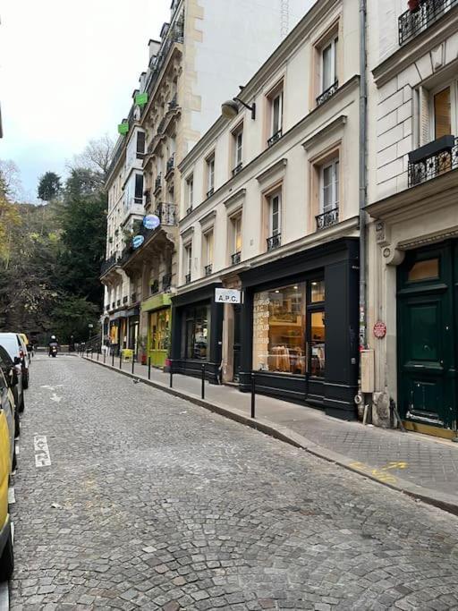 Montmartre Joli 2 Pieces Au Pied Du Sacre Coeur Apartment Paris Bagian luar foto